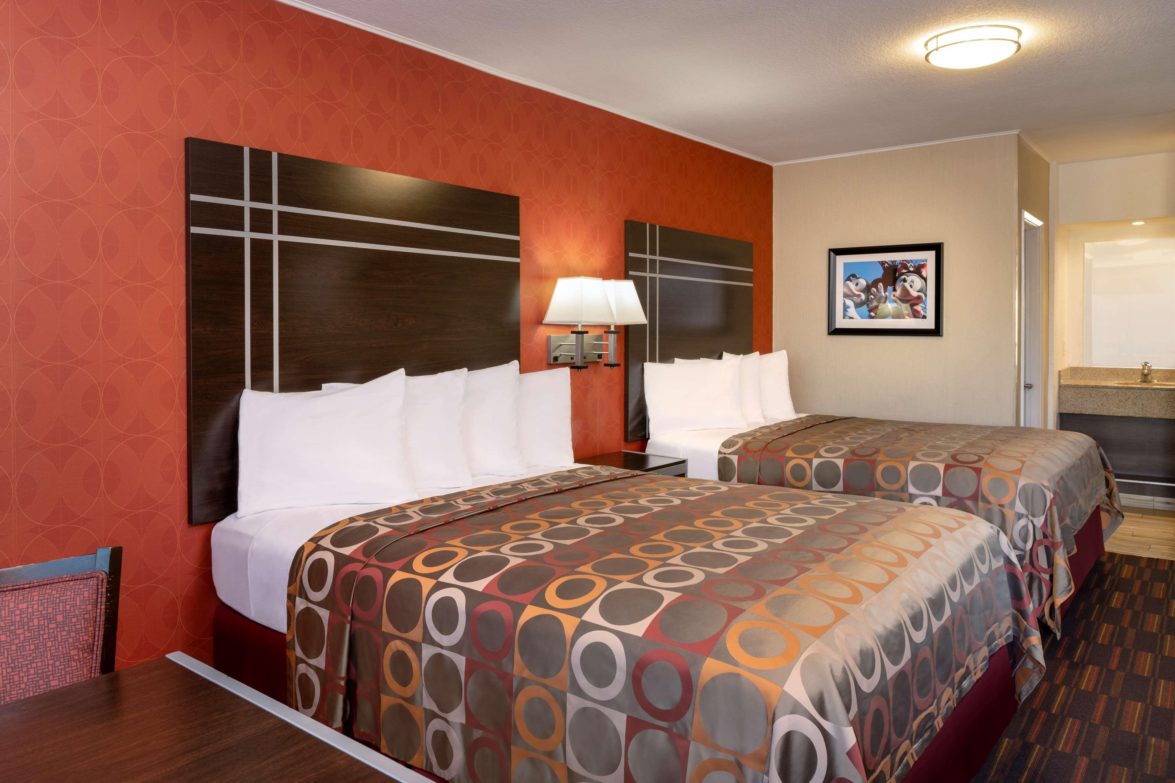 Best Western Plus Raffles Inn & Suites Άναχαϊμ Εξωτερικό φωτογραφία