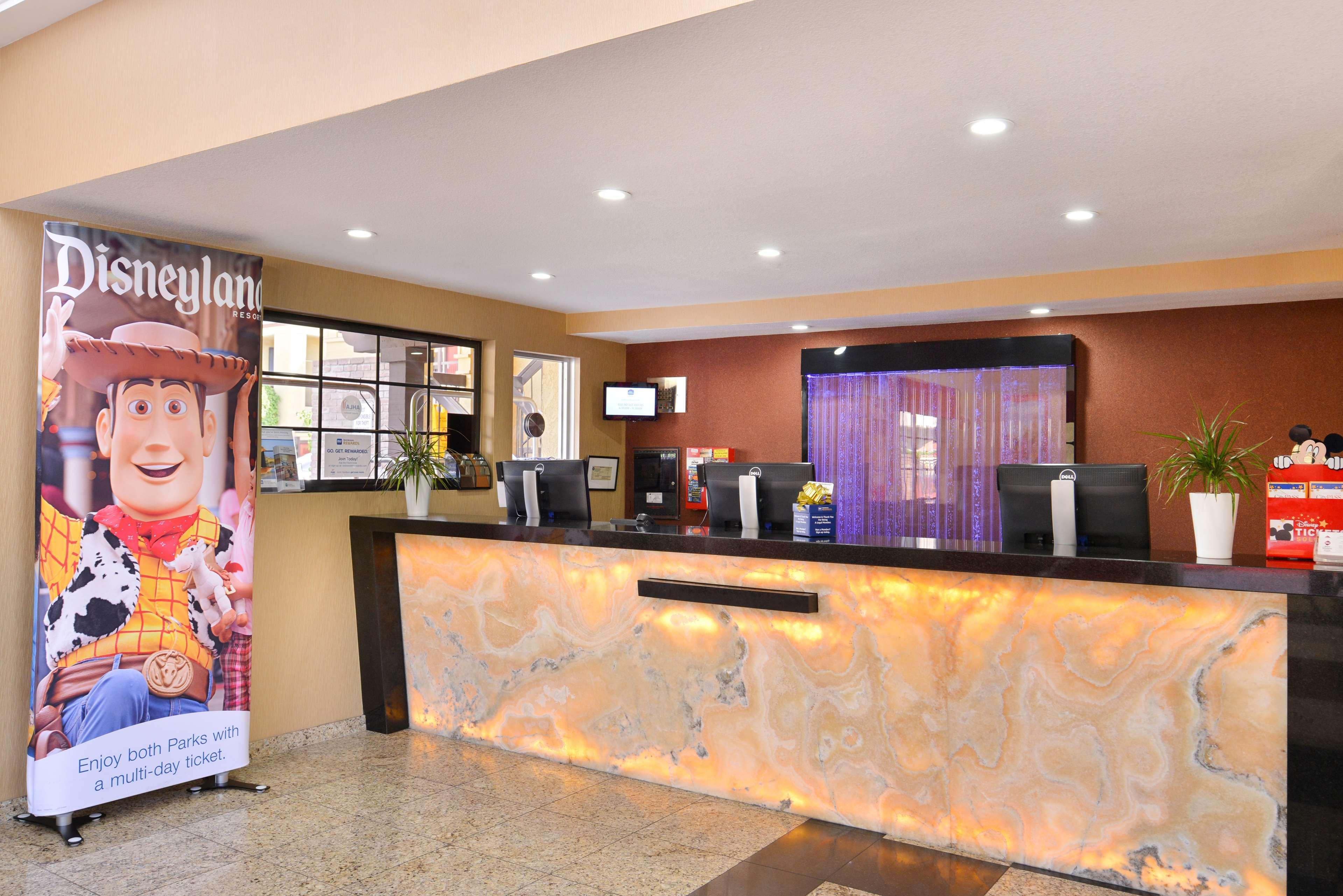 Best Western Plus Raffles Inn & Suites Άναχαϊμ Εξωτερικό φωτογραφία
