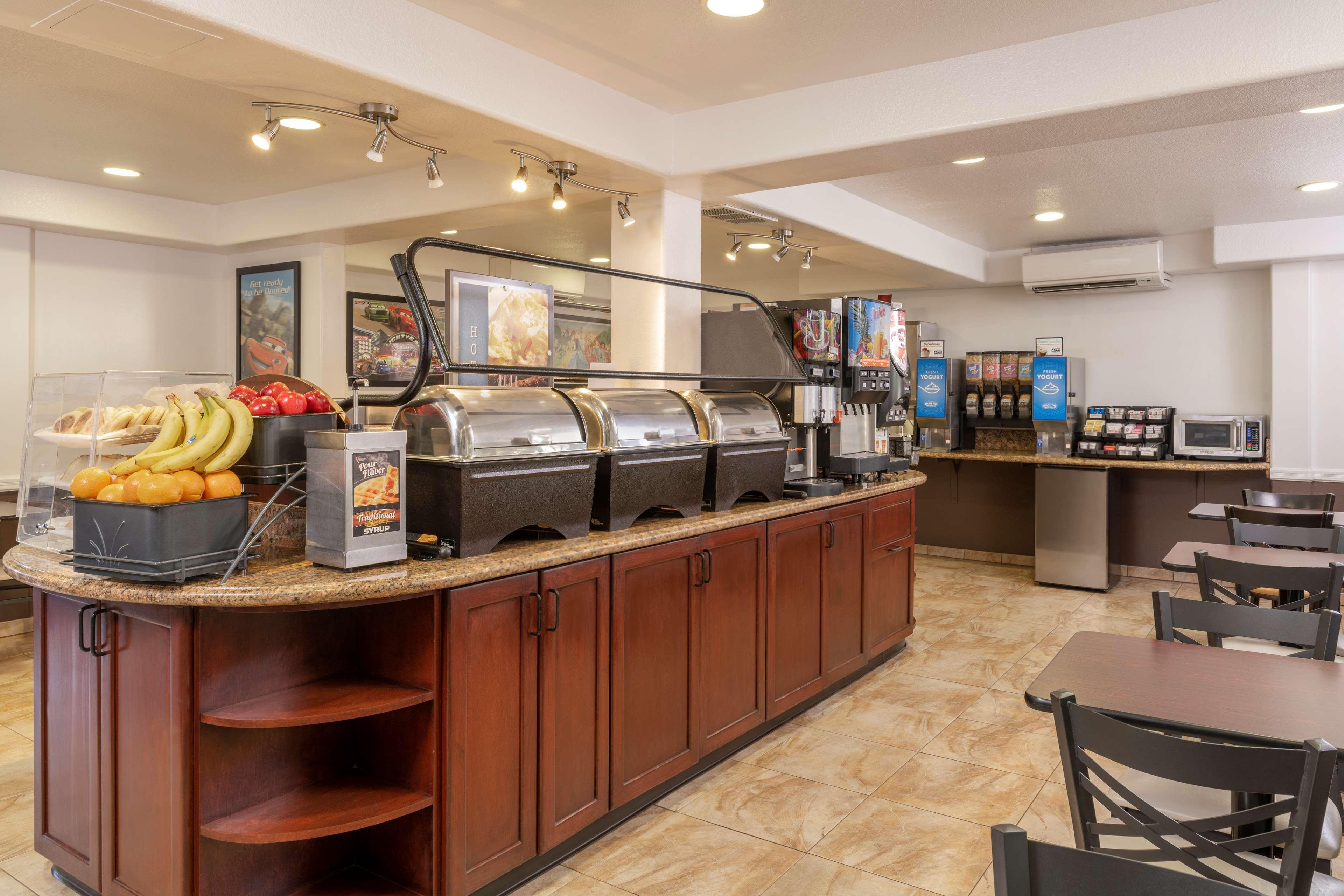Best Western Plus Raffles Inn & Suites Άναχαϊμ Εξωτερικό φωτογραφία
