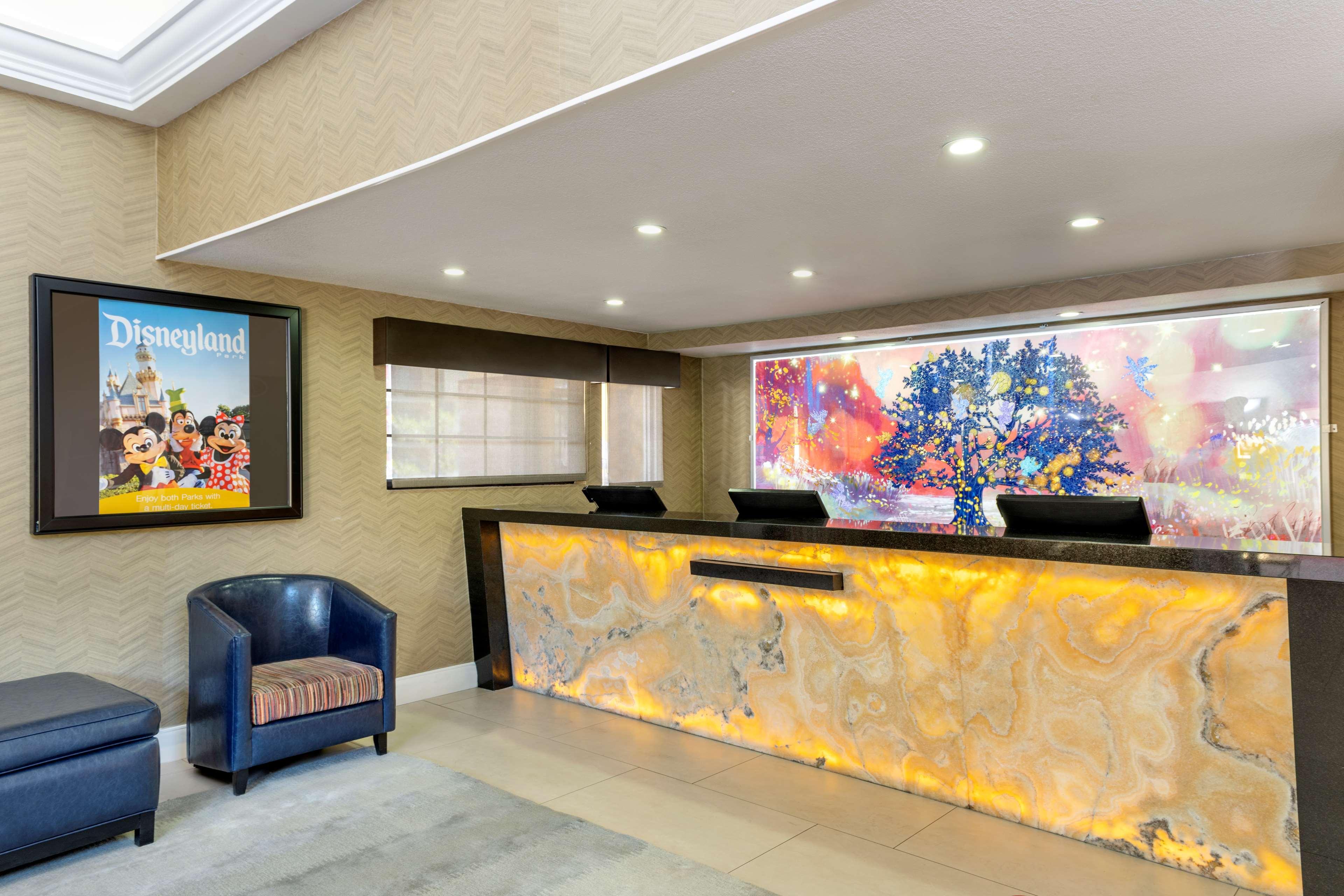 Best Western Plus Raffles Inn & Suites Άναχαϊμ Εξωτερικό φωτογραφία