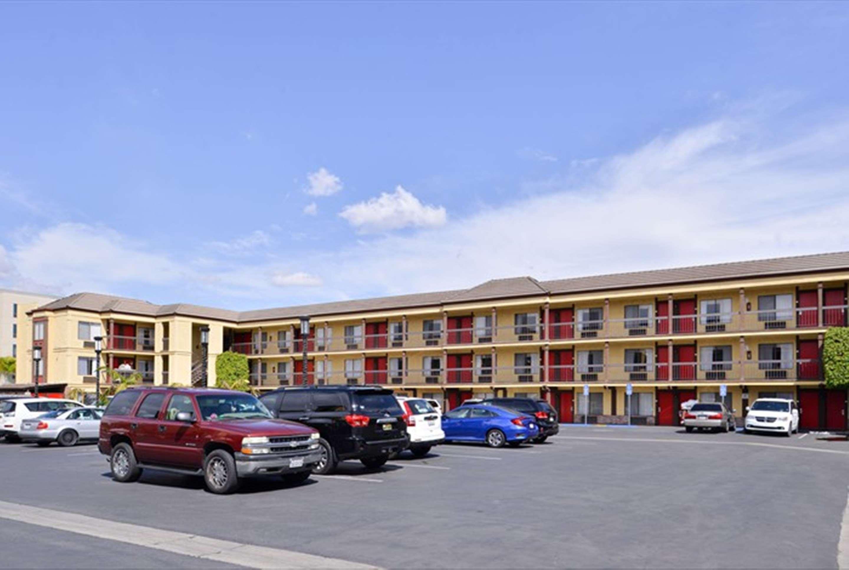 Best Western Plus Raffles Inn & Suites Άναχαϊμ Εξωτερικό φωτογραφία