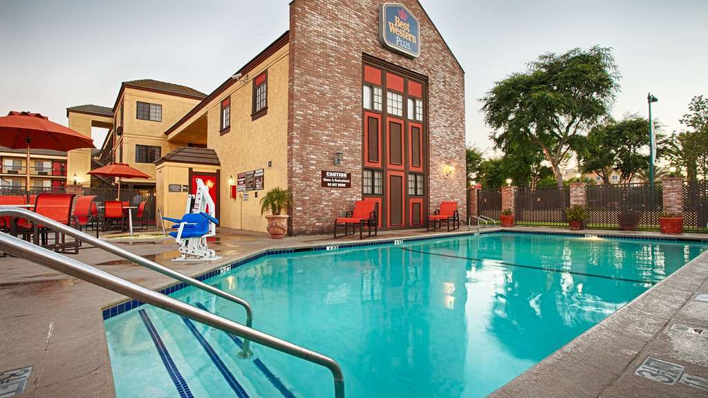 Best Western Plus Raffles Inn & Suites Άναχαϊμ Εξωτερικό φωτογραφία