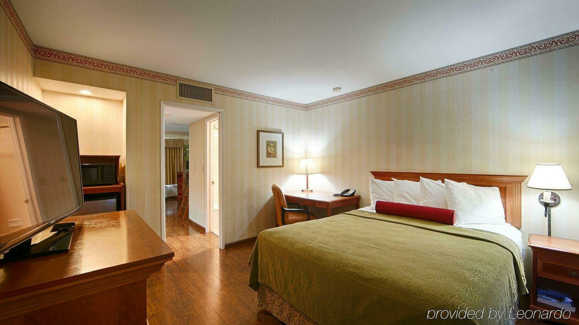 Best Western Plus Raffles Inn & Suites Άναχαϊμ Εξωτερικό φωτογραφία