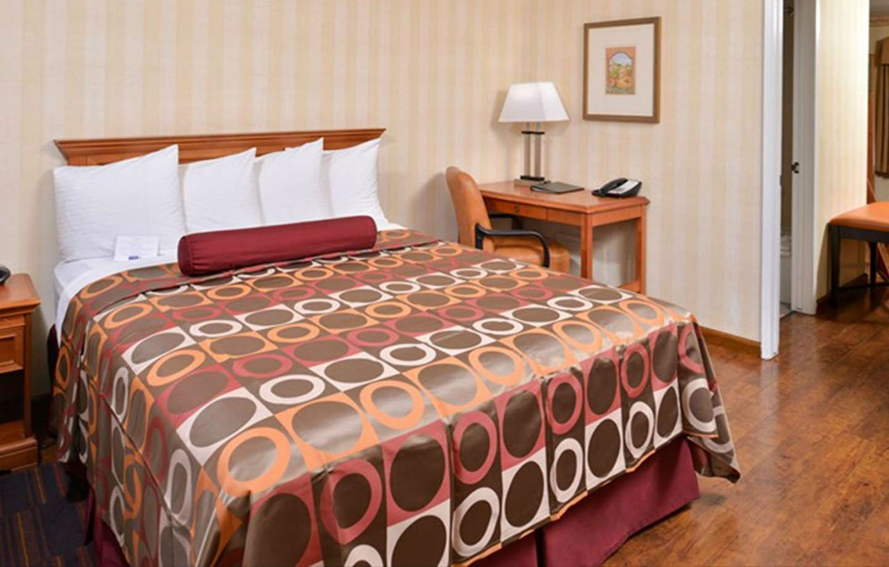 Best Western Plus Raffles Inn & Suites Άναχαϊμ Εξωτερικό φωτογραφία